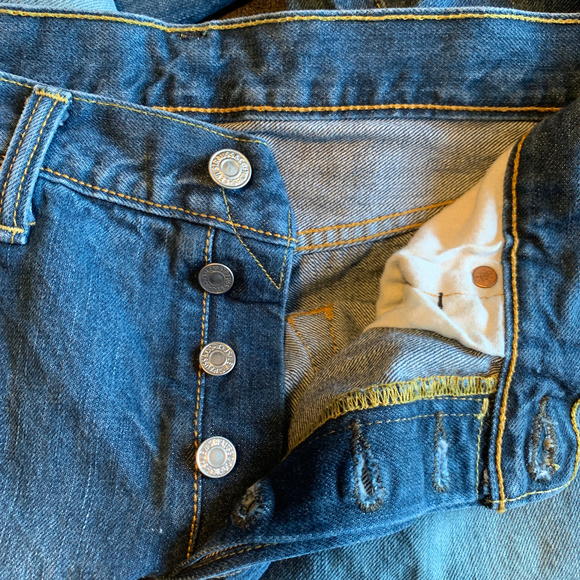 Levi's Stonewash Button Fly 501 Jeans 30/28 - Picture 7 of 8